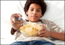 Телевизор нарушает нормальную реакцию ребенка на пищу
